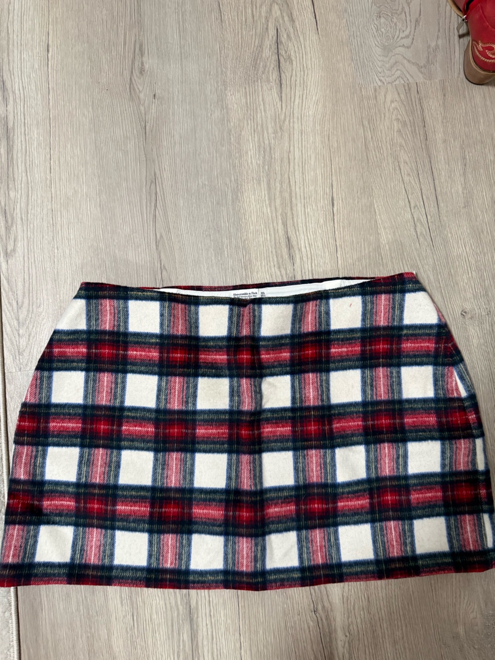 Abercrombie White and Red Plaid Mini Skirt